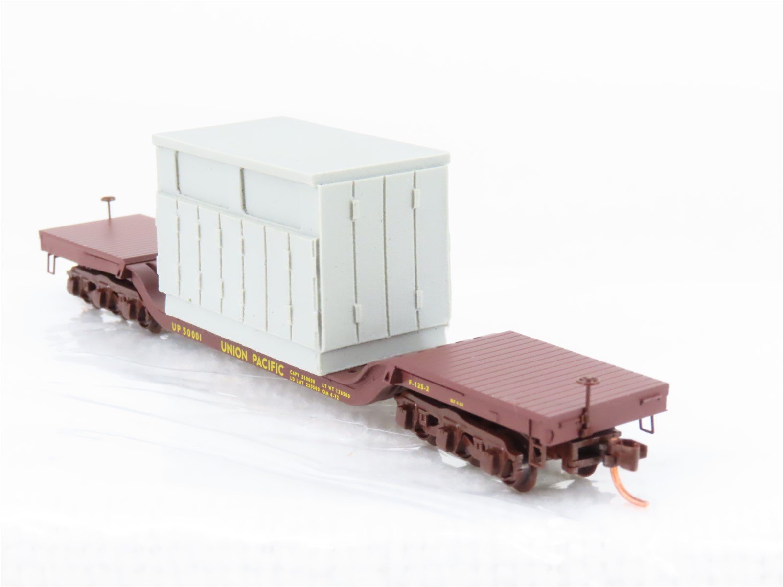 N Scale Micro-Trains MTL 109220 UP Union Pacific Depressed Flatcar #50001 w/Load
