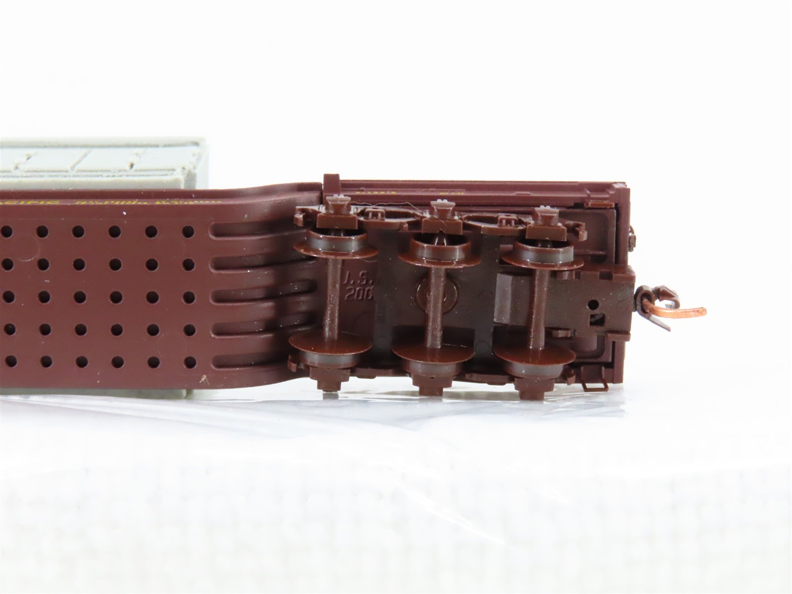 N Scale Micro-Trains MTL 109220 UP Union Pacific Depressed Flatcar #50001 w/Load