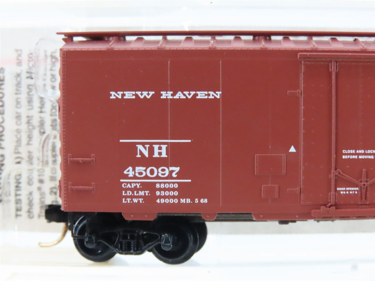 N Scale Micro-Trains MTL 21250 NH New Haven 40&#39; Plug Door Box Car #45097