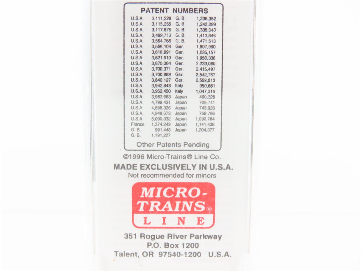N Scale Micro-Trains MTL 21230 BCOL British Columbia Railway 40&#39; Box Car #8004