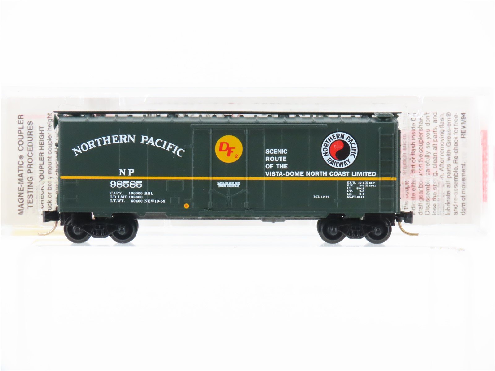 N Scale Micro-Trains MTL 21210 NP Northern Pacific 40' Plug Door Box Car #98585