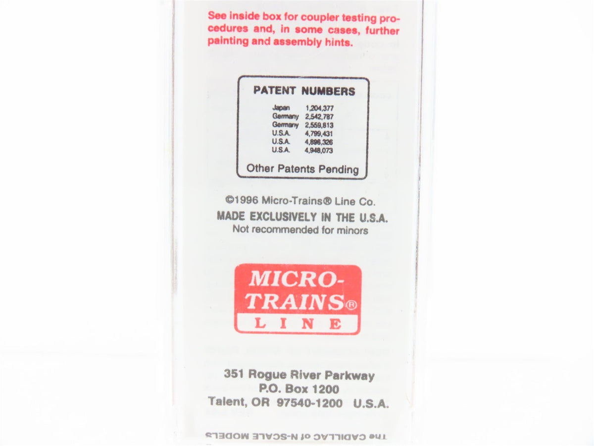 N Scale Micro-Trains MTL 22070 PGE Pacific Great Eastern 40&#39; Box Car #4942