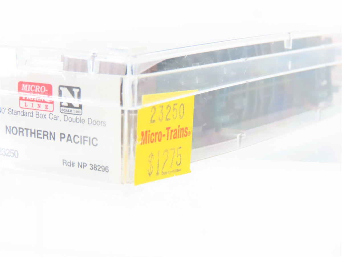 N Scale Micro-Trains MTL 23250 NP Northern Pacific 40&#39; Box Car #38296