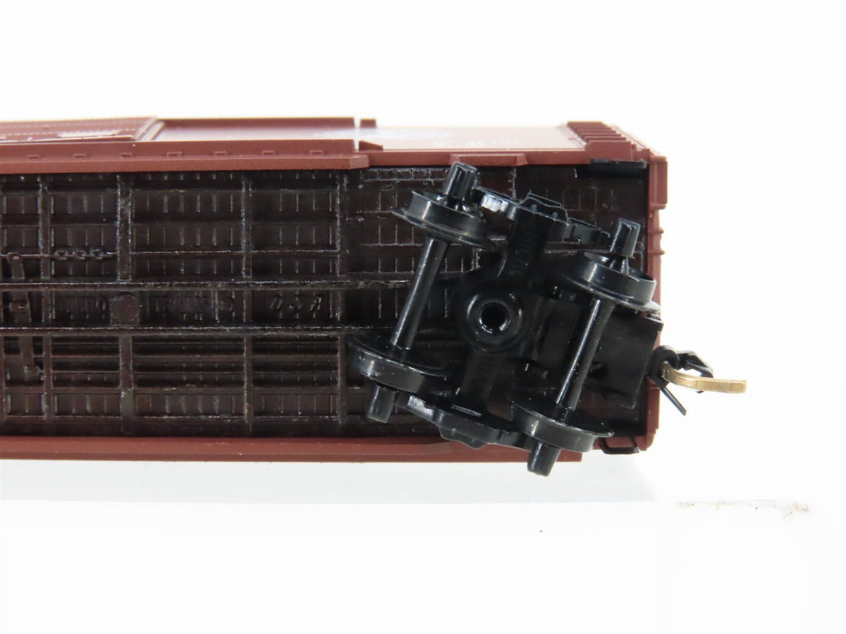 N Scale Micro-Trains MTL 23240 AD&amp;N Ashley Drew &amp; Northern 40&#39; Box Car #2413