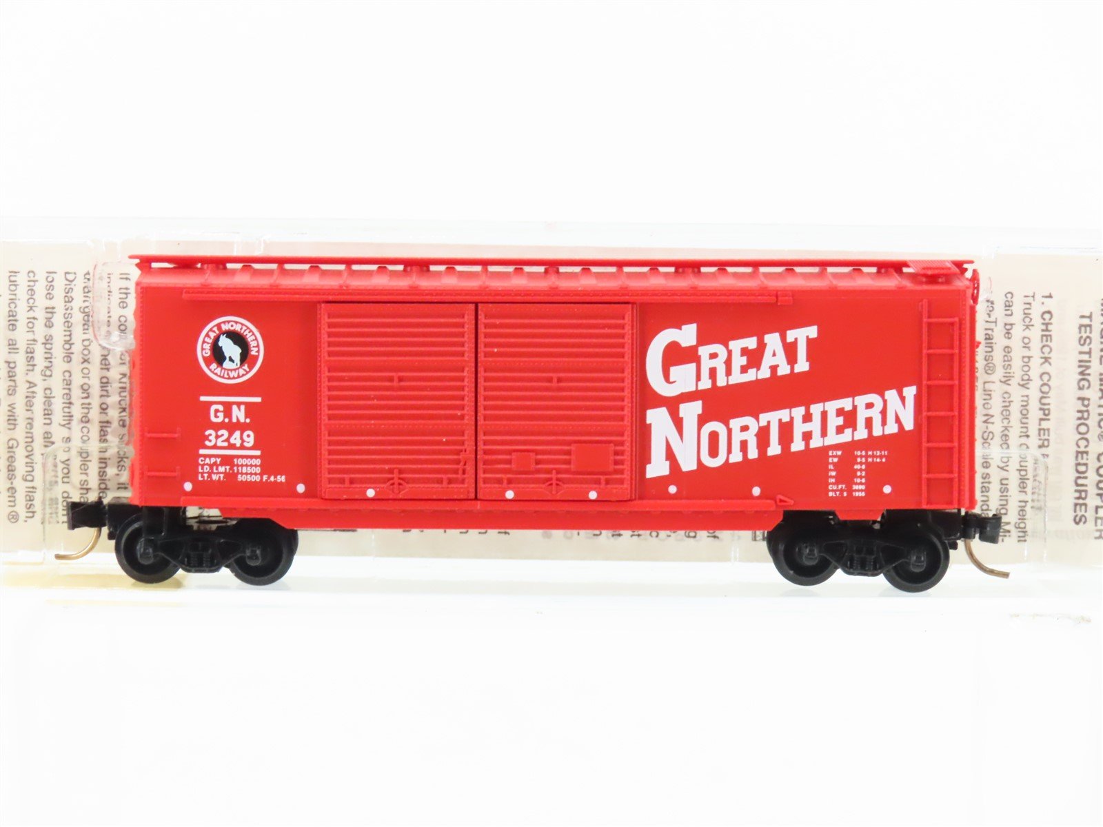 N Scale Micro-Trains MTL 23200 GN Great Northern 40' Circus Box Car #3249