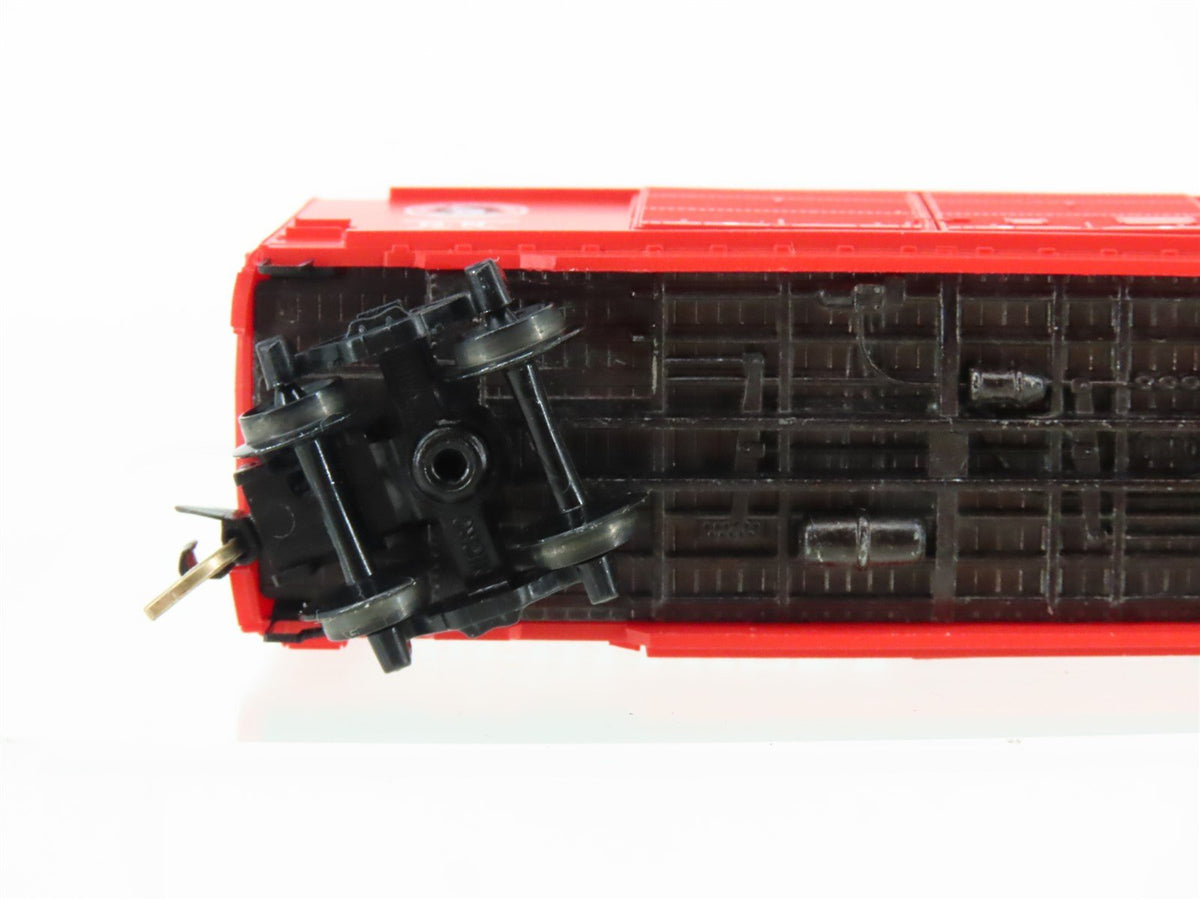 N Scale Micro-Trains MTL 23200 GN Great Northern 40&#39; Circus Box Car #3249