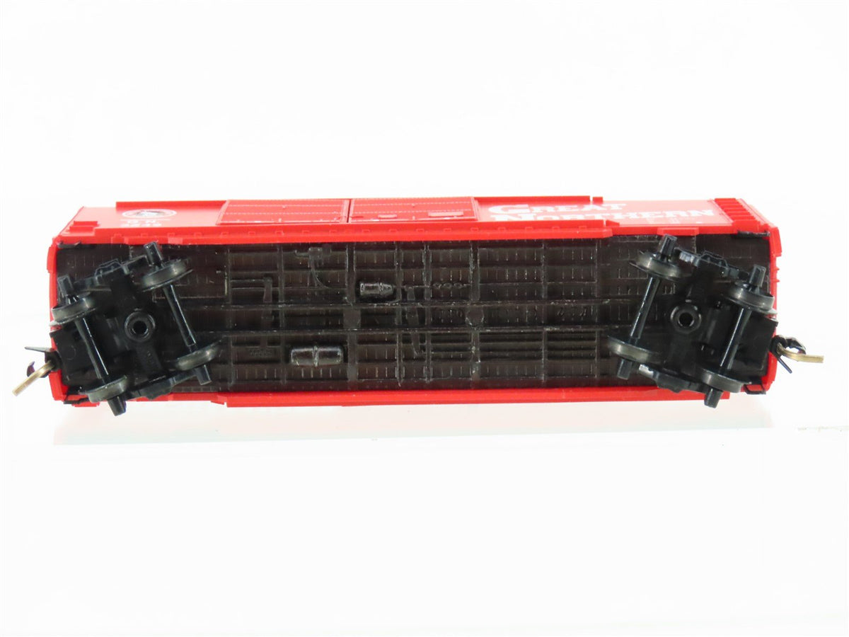 N Scale Micro-Trains MTL 23200 GN Great Northern 40&#39; Circus Box Car #3249
