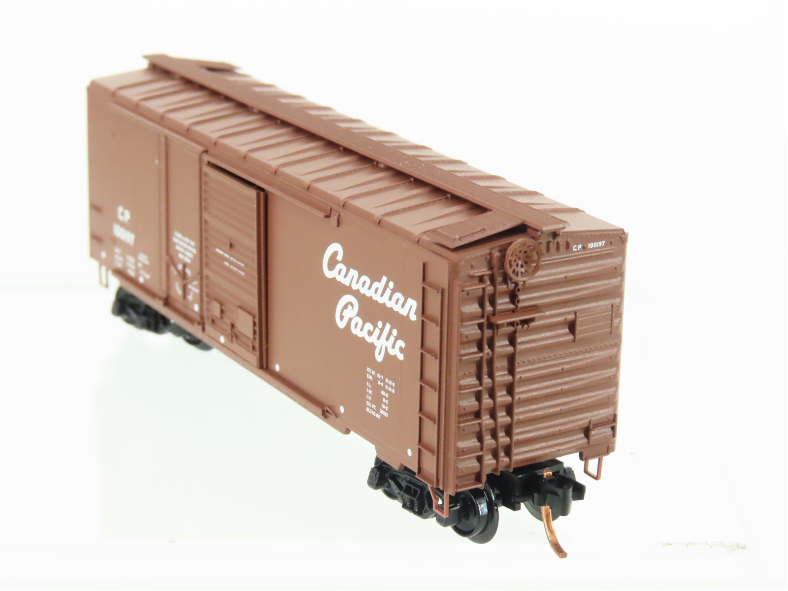 N Scale Micro-Trains MTL 22110 CP Canadian Pacific 40' Box Car #100197
