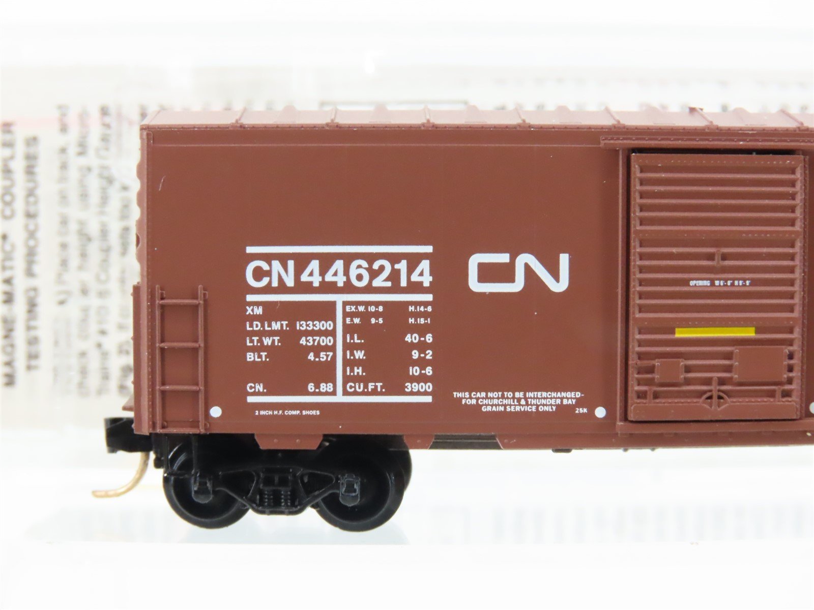 N Scale Micro-Trains MTL 24280 CN Canadian National Manitoba 40' Box Car #446214