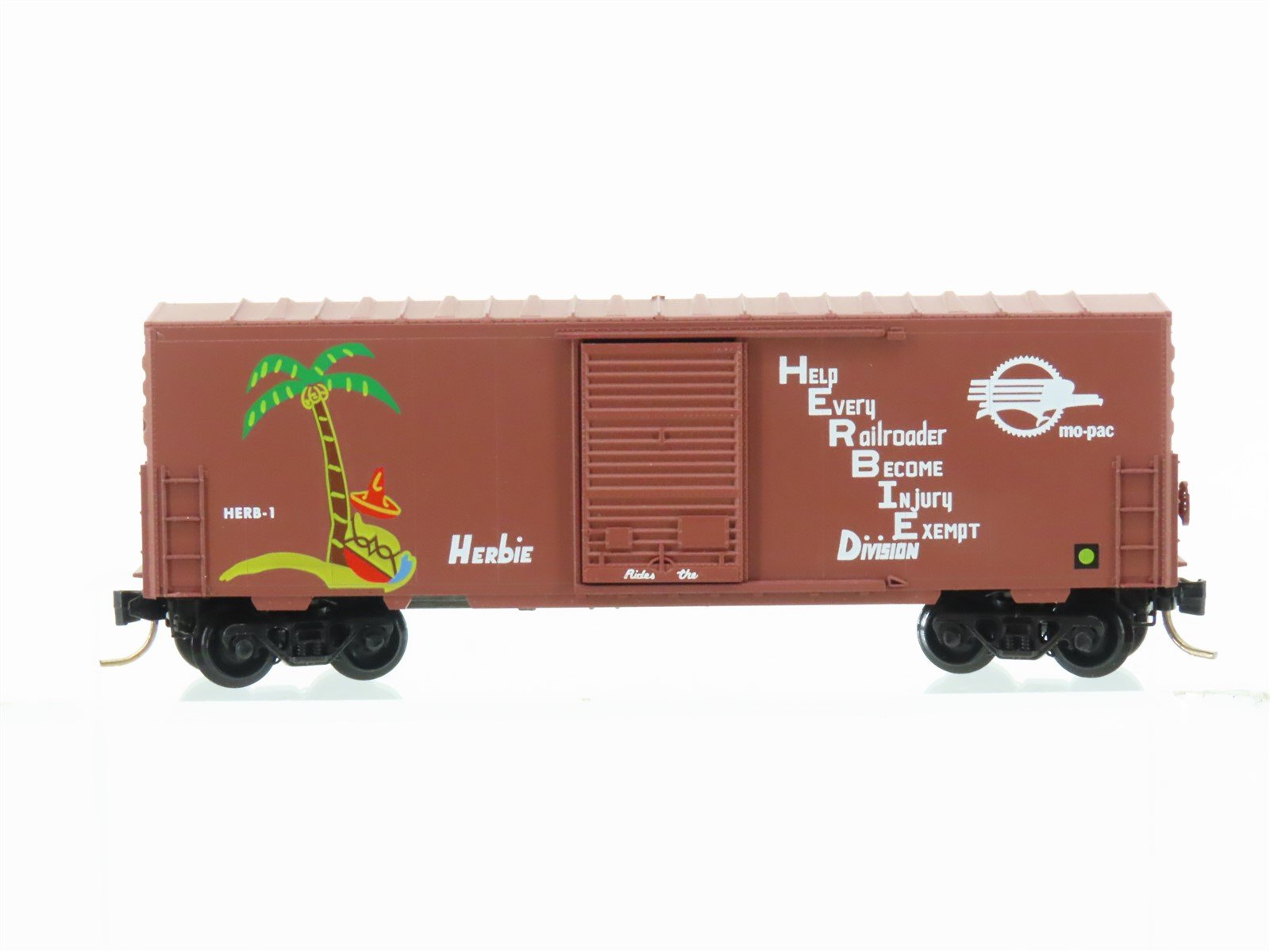 N Scale Micro-Trains MTL 24220 HERB MP Missouri Pacific Herbie 40' Box Car #1
