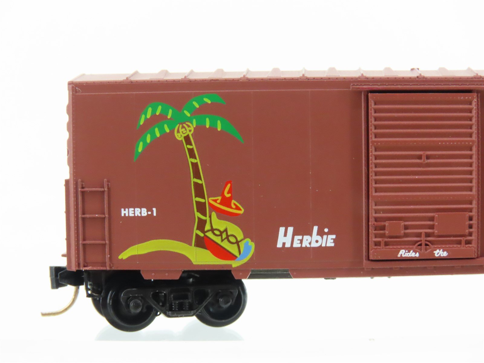 N Scale Micro-Trains MTL 24220 HERB MP Missouri Pacific Herbie 40' Box Car #1