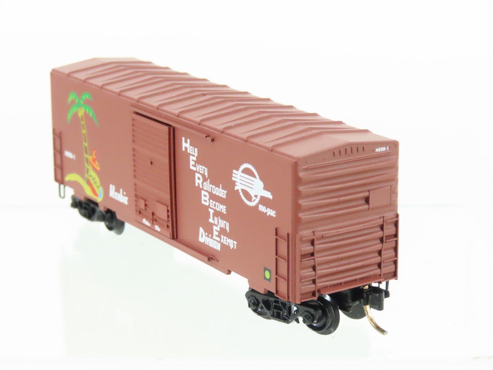 N Scale Micro-Trains MTL 24220 HERB MP Missouri Pacific Herbie 40' Box Car #1