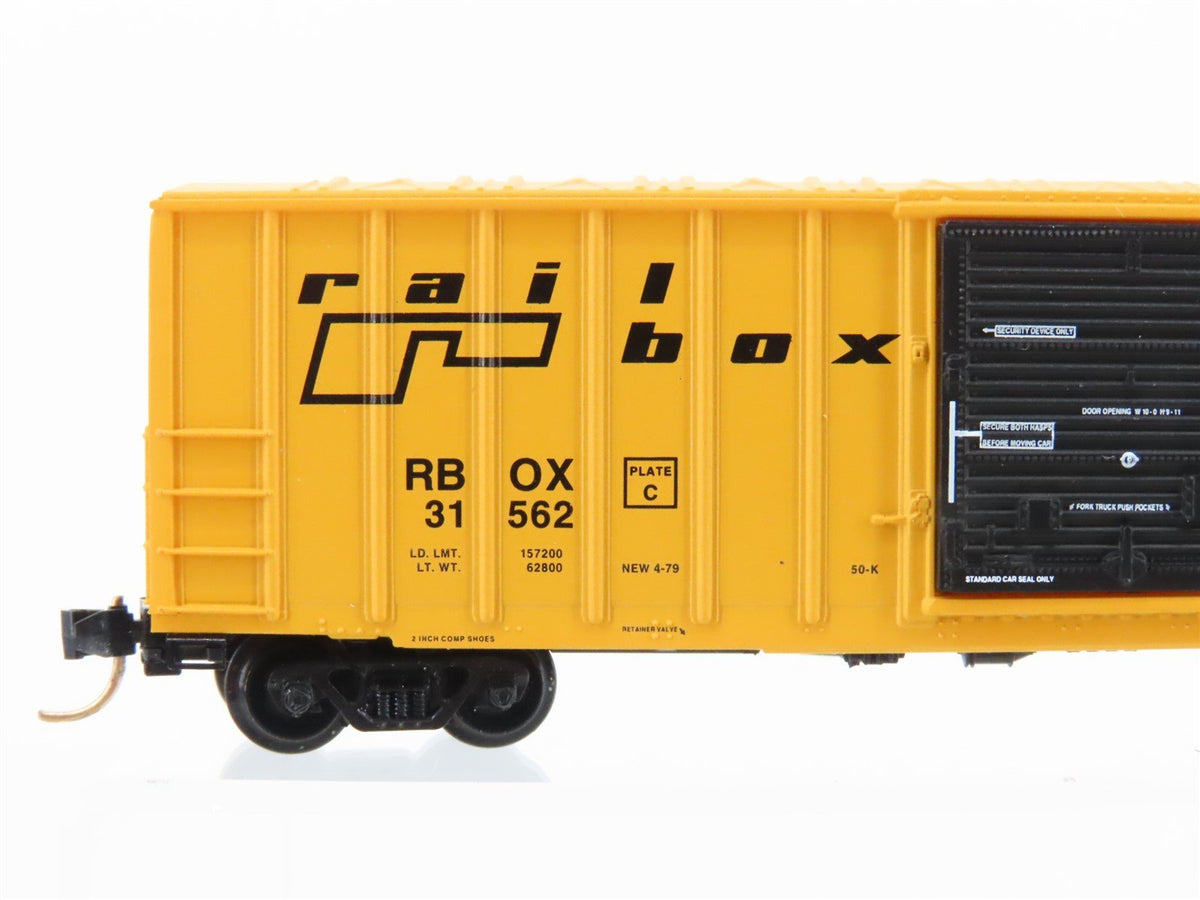 N Scale Micro-Trains MTL 25560 RBOX Railbox 50&#39; Single Door Box Car #31562