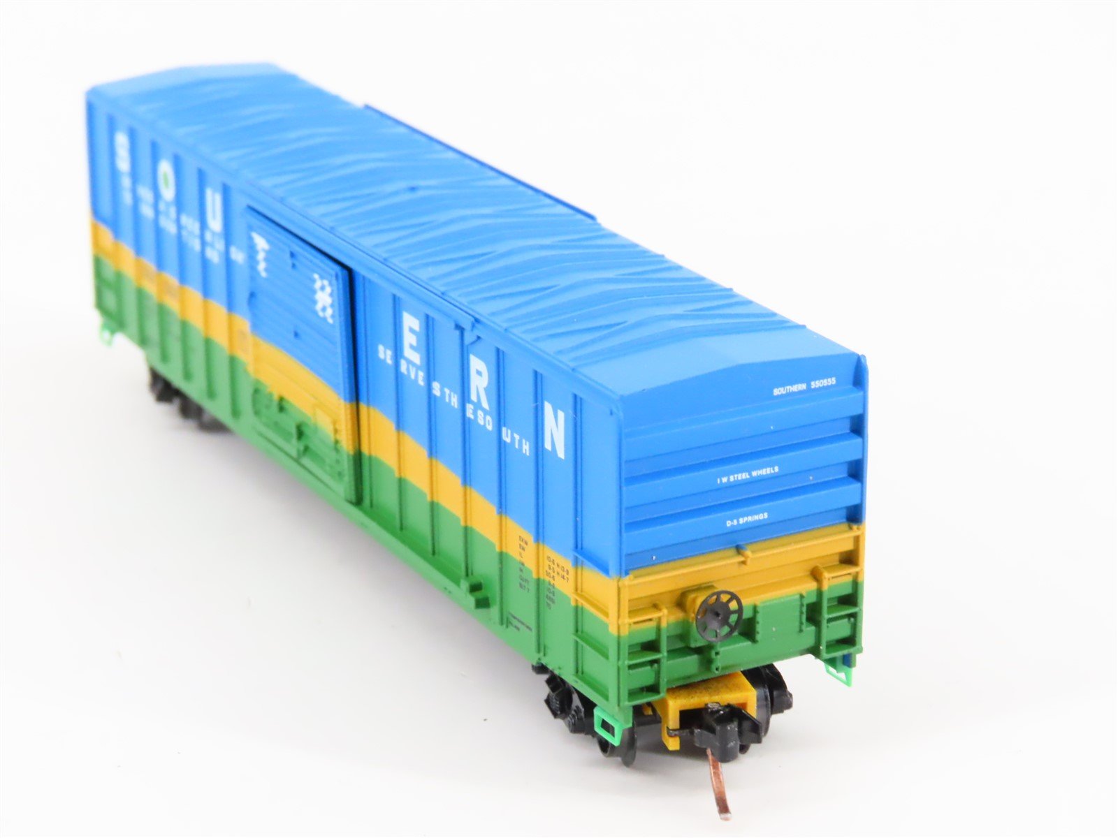 N Scale Micro-Trains MTL 25610 Southern 50' Rib Side Boxcar #550555