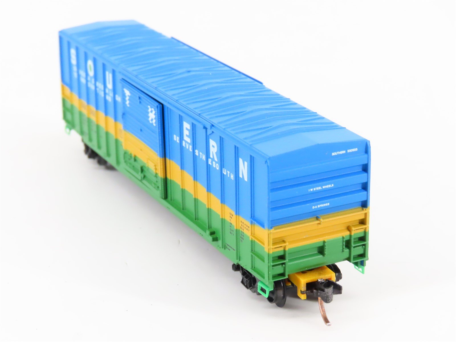 N Scale Micro-Trains MTL 25610 Southern 50' Rib Side Boxcar #550555