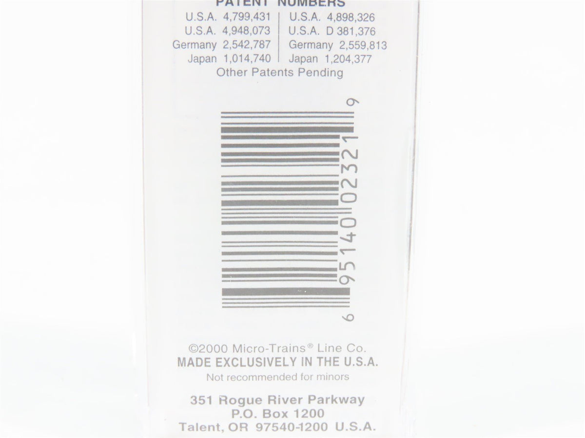 N Scale Micro-Trains MTL 28120 CP Canadian Pacific 40&#39; Braced Boxcar #230100