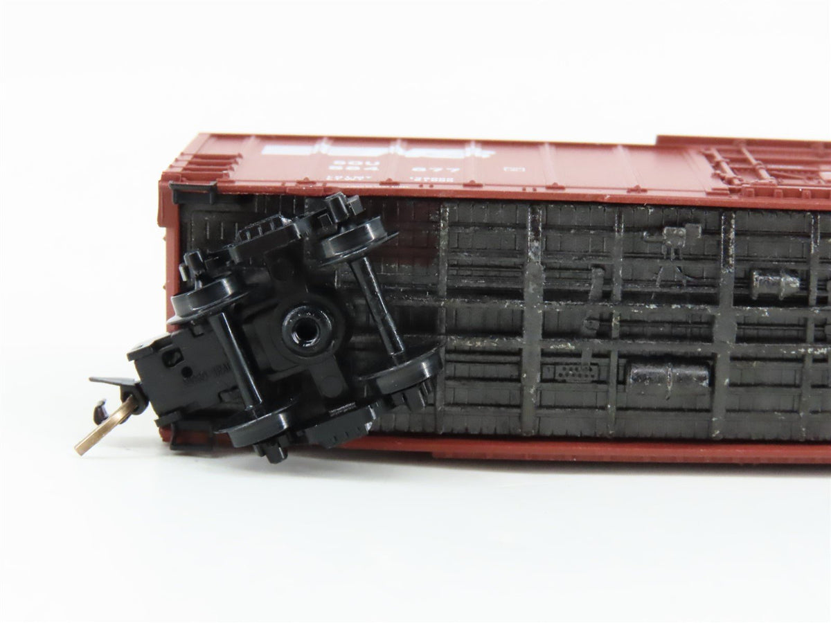 N Scale Micro-Trains MTL 27230 NS Norfolk Southern 50&#39; Rib Side Boxcar #584877