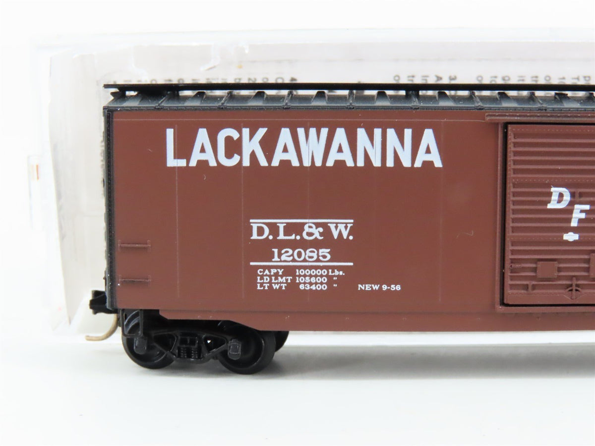 N Scale Micro-Trains MTL 31230 DLW Lackawanna &quot;Phoebe Snow&quot; 50&#39; Boxcar #12085