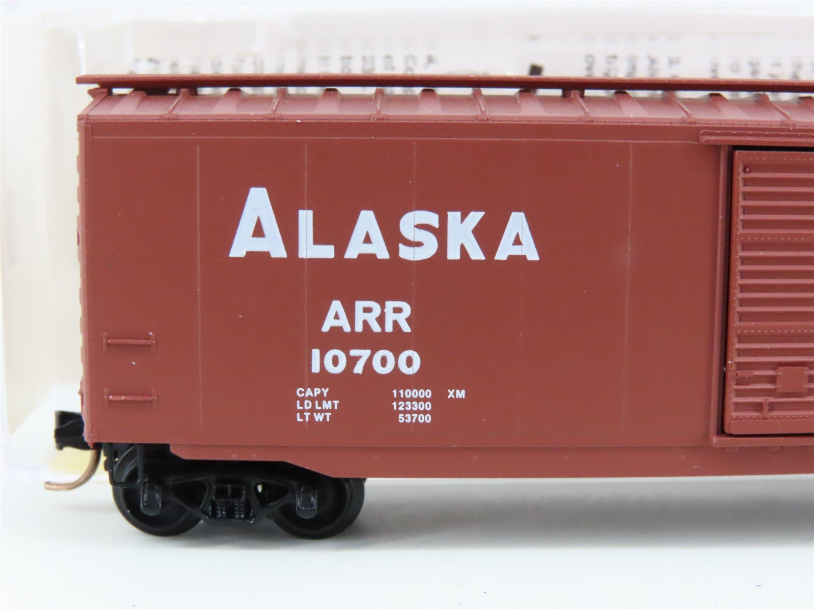 N Scale Micro-Trains MTL 31220 ARR Alaska McKinley Nat'l Park 50' Boxcar #10700
