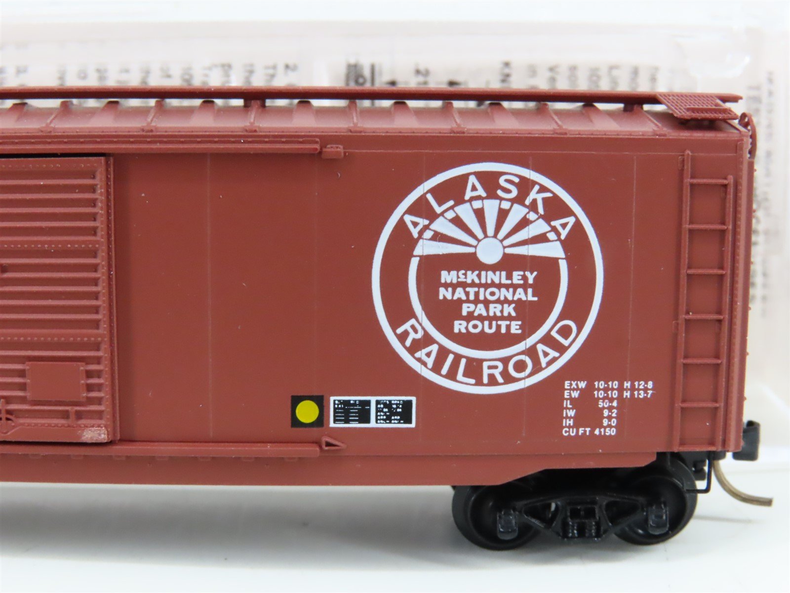 N Scale Micro-Trains MTL 31220 ARR Alaska McKinley Nat'l Park 50' Boxcar #10700
