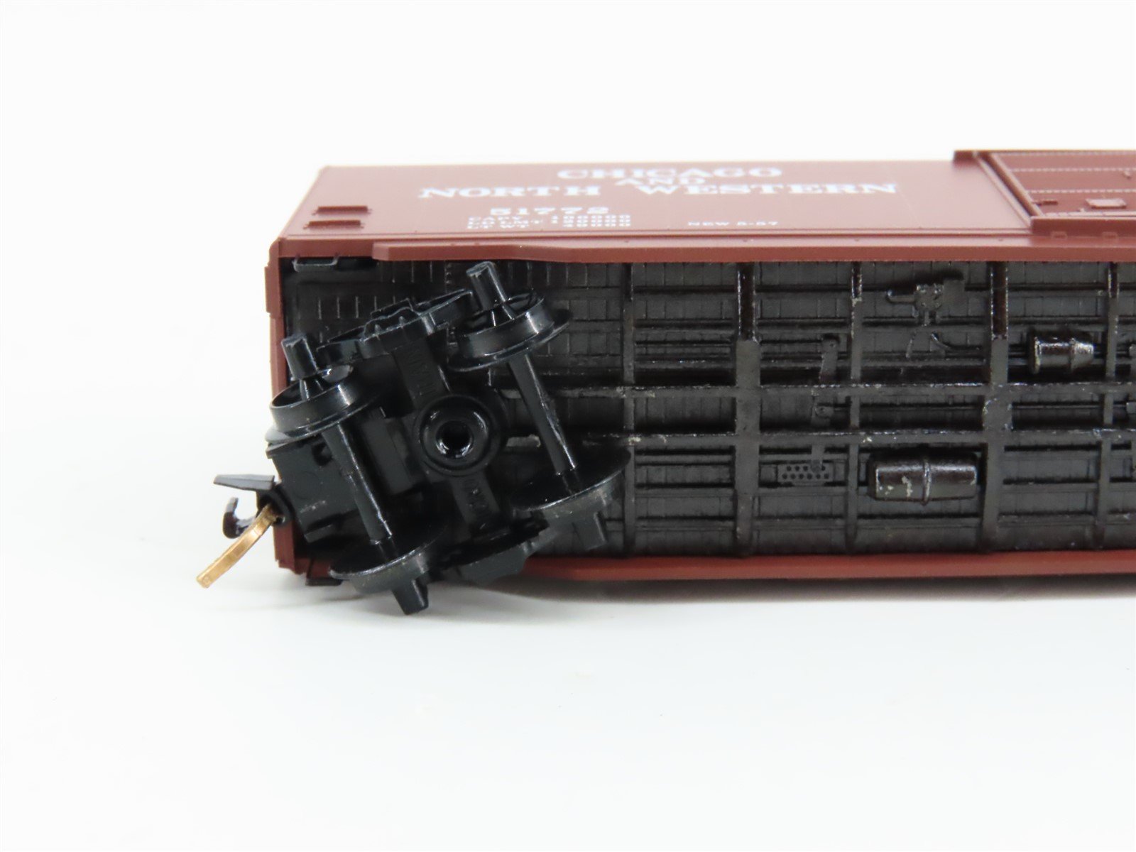 N Scale Micro-Trains MTL 31110 CNW Chicago Northwestern 50' Boxcar #51772