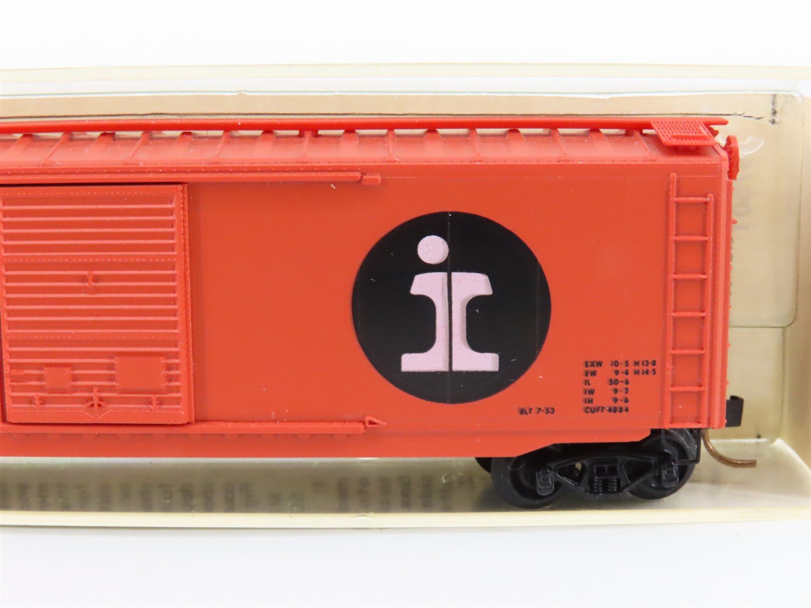 N Scale Micro-Trains MTL 31030 IC Illinois Central 50' Standard Boxcar #523583