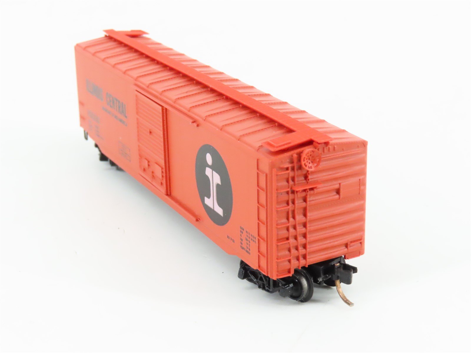 N Scale Micro-Trains MTL 31030 IC Illinois Central 50' Standard Boxcar #523583