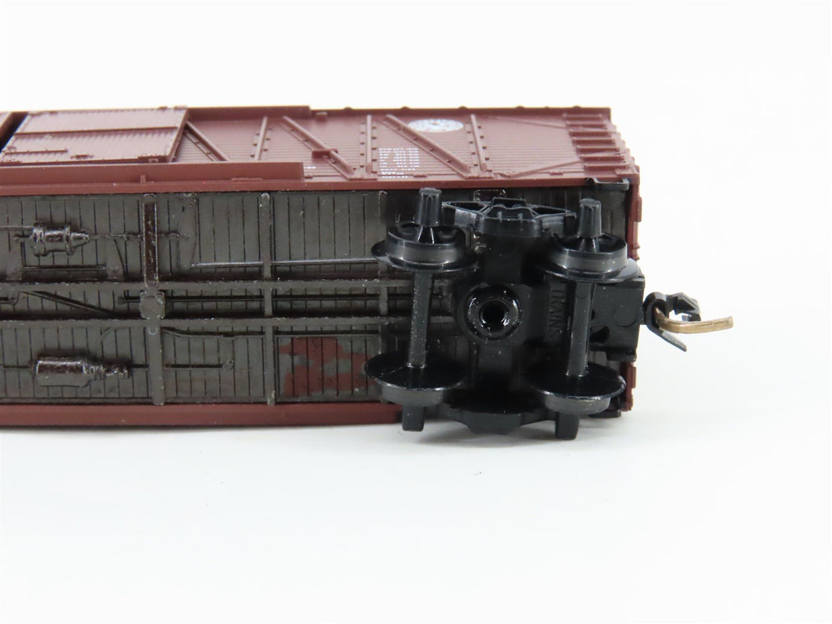 N Scale Micro-Trains MTL 29080 PGE Pacific Great Western 40&#39; Boxcar #4101