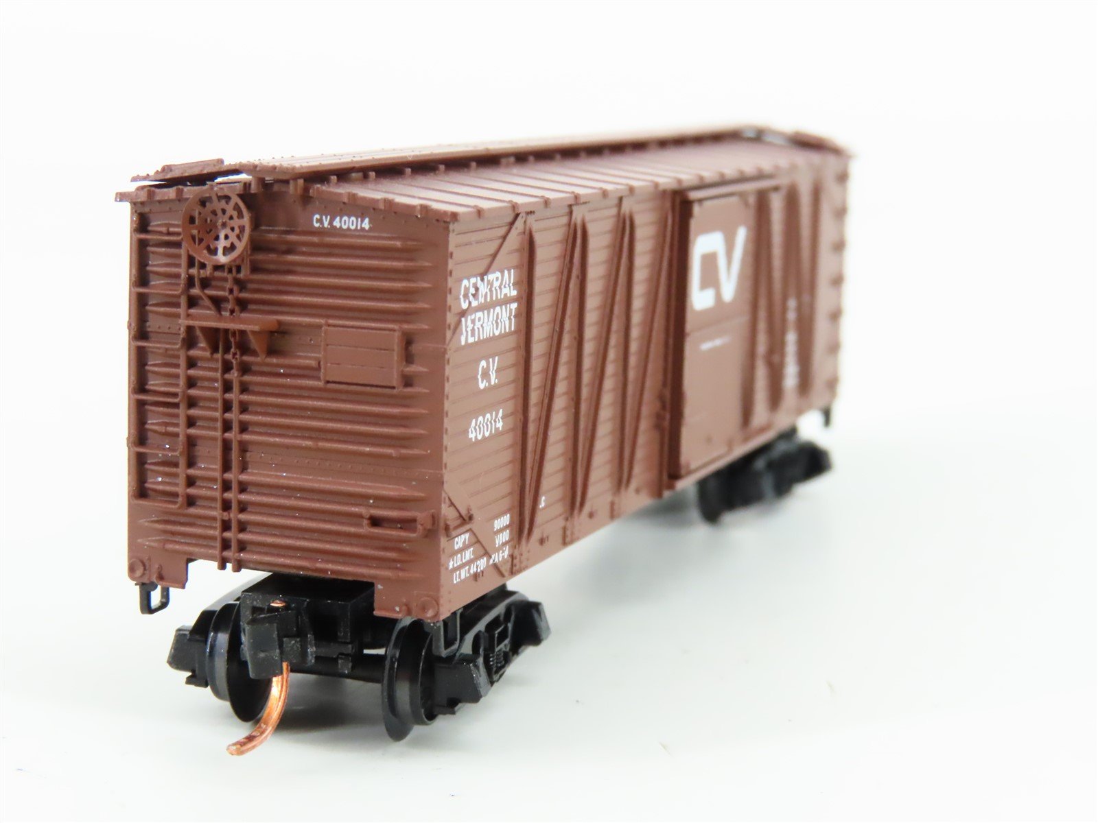 N Micro-Trains MTL 28160 CV Central Vermont 40' Outside Braced Boxcar #40014