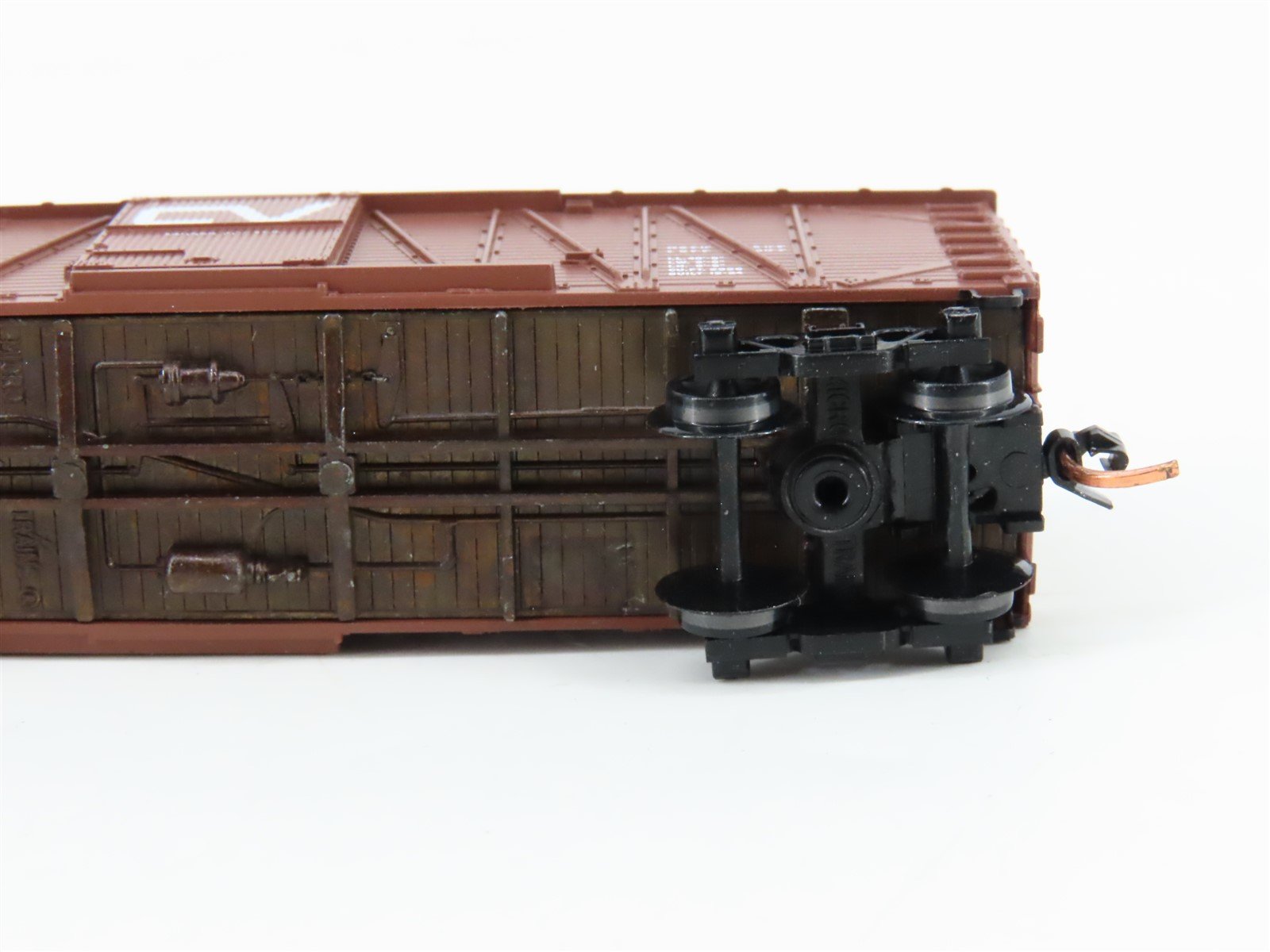 N Micro-Trains MTL 28160 CV Central Vermont 40' Outside Braced Boxcar #40014