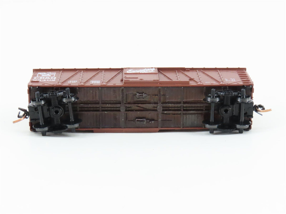 N Scale Micro-Trains MTL 28150 CBQ Burlington 40&#39; Outside Braced Boxcar #25402
