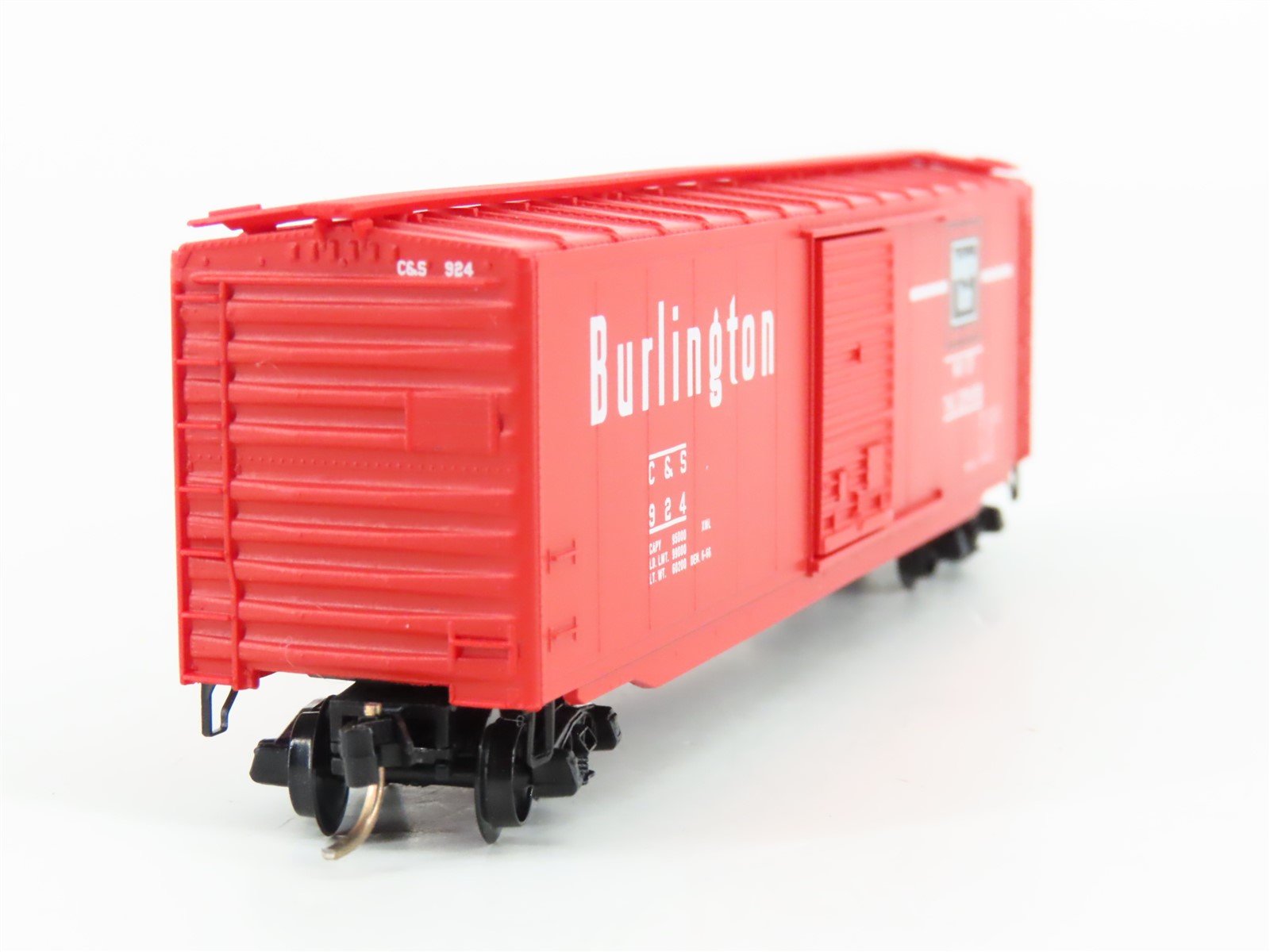 N Scale Micro-Trains MTL 31260 C&S Burlington Route 50' Standard Boxcar #924