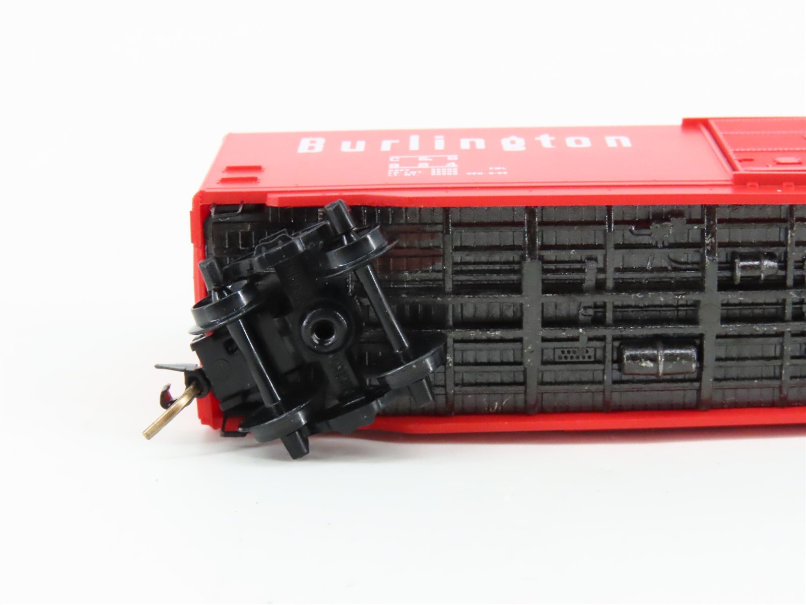 N Scale Micro-Trains MTL 31260 C&S Burlington Route 50' Standard Boxcar #924