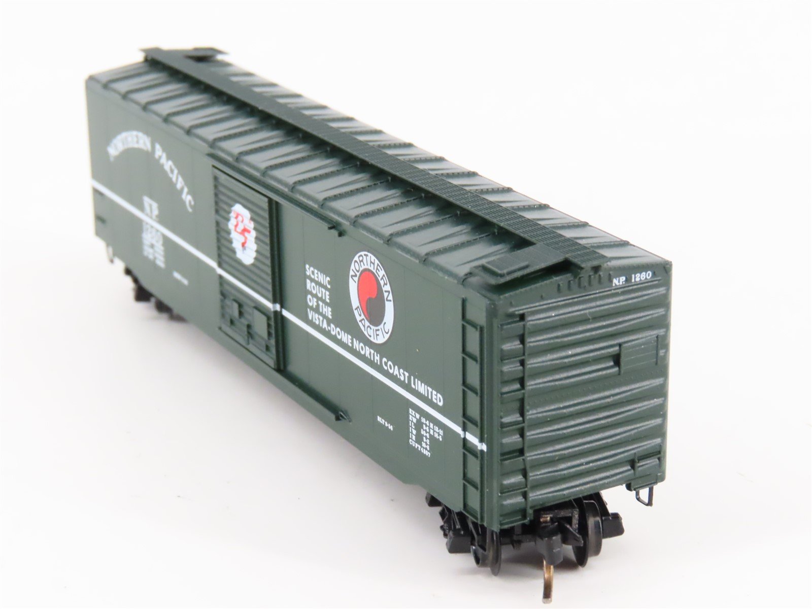 N Scale Micro-Trains MTL 31250 NP Northern Pacific 50' Standard Boxcar #1260