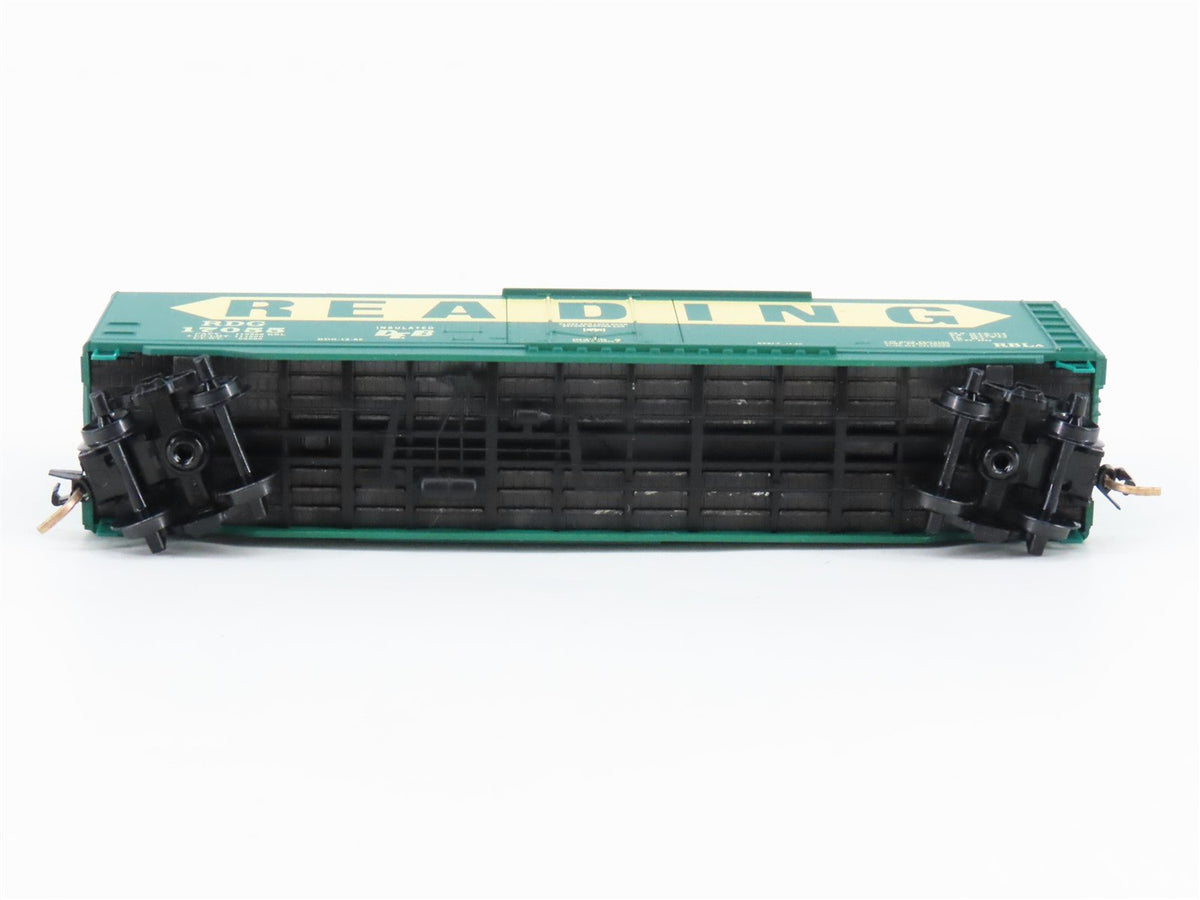 N Scale Micro-Trains MTL 32320 RDG Reading 50&#39; Standard Boxcar #17055