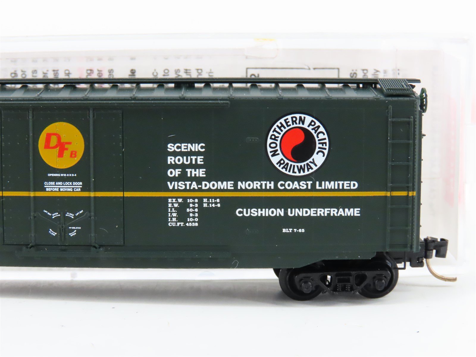 N Scale Micro-Trains MTL 32200 NP Northern Pacific 50' Standard Boxcar #97732