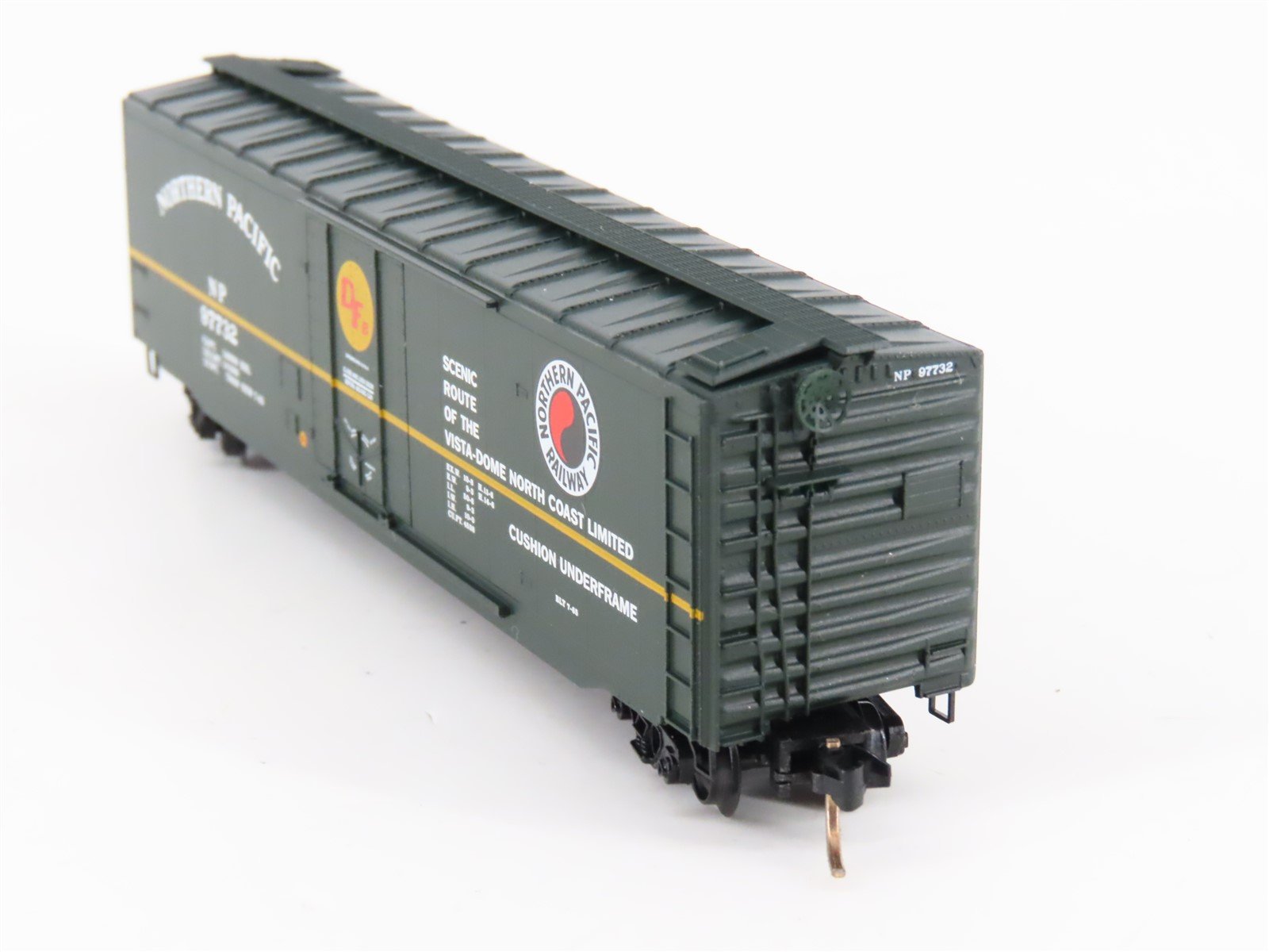 N Scale Micro-Trains MTL 32200 NP Northern Pacific 50' Standard Boxcar #97732
