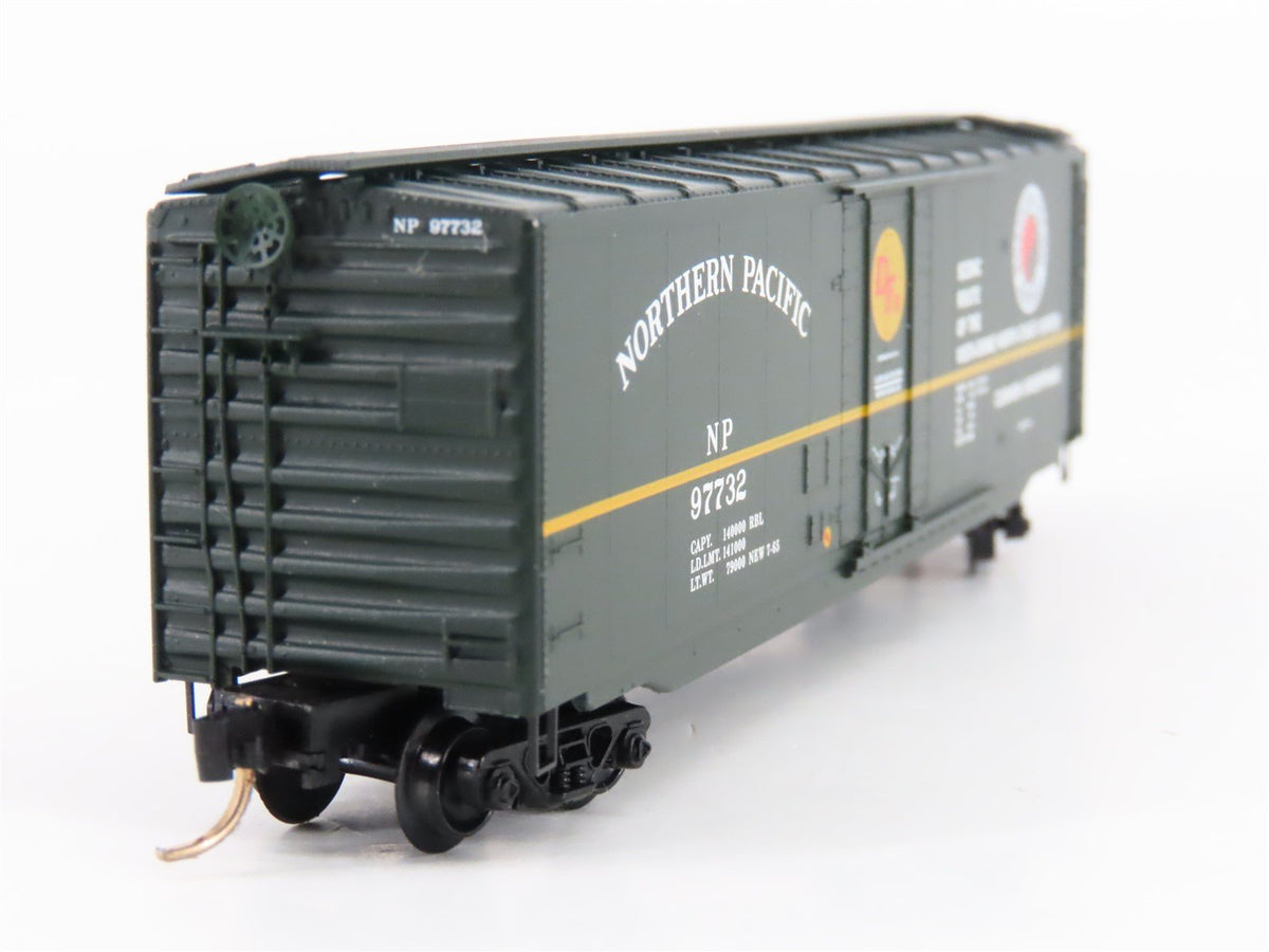 N Scale Micro-Trains MTL 32200 NP Northern Pacific 50&#39; Standard Boxcar #97732
