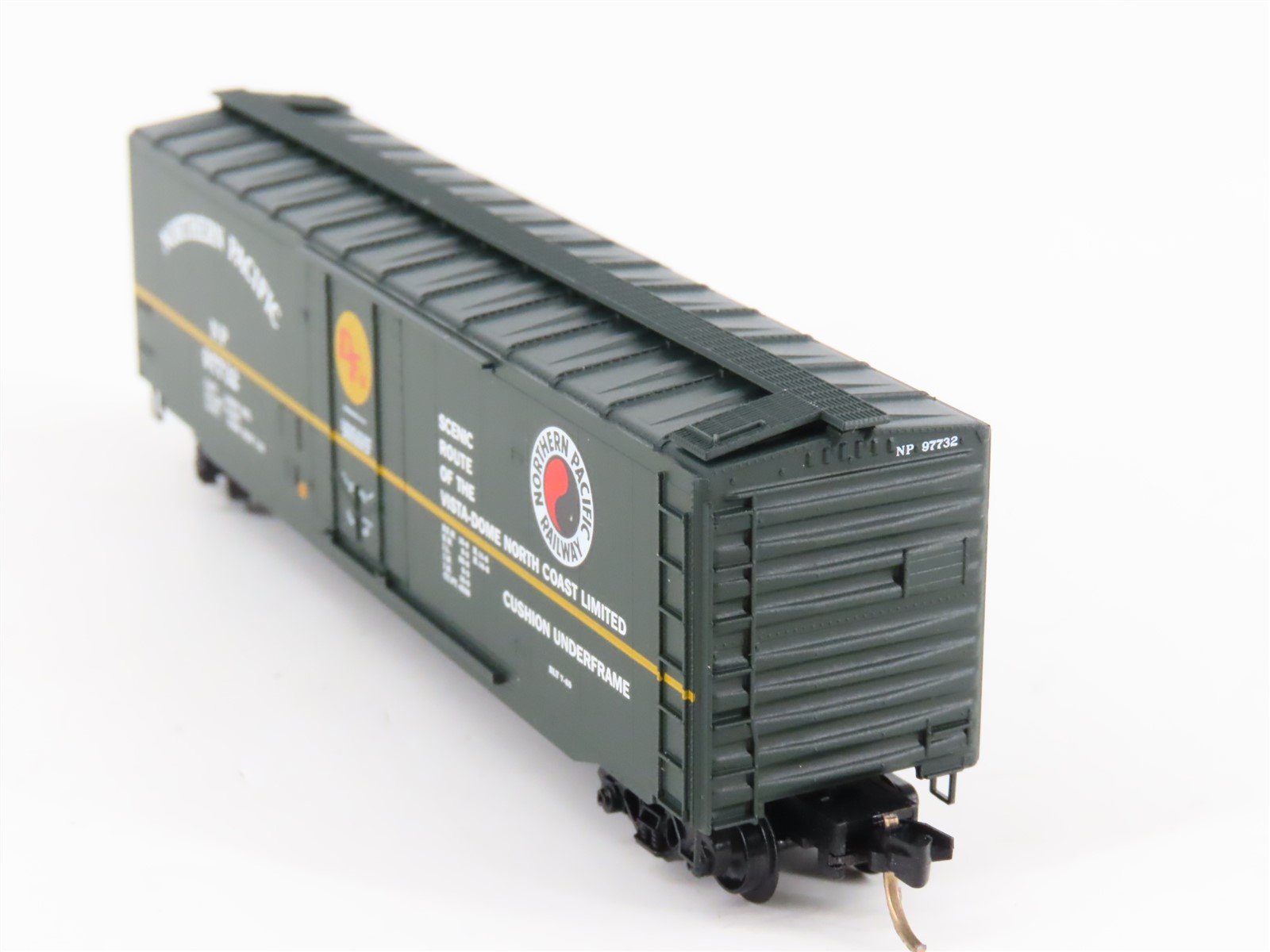 N Scale Micro-Trains MTL 32200 NP Northern Pacific 50' Standard Boxcar #97732