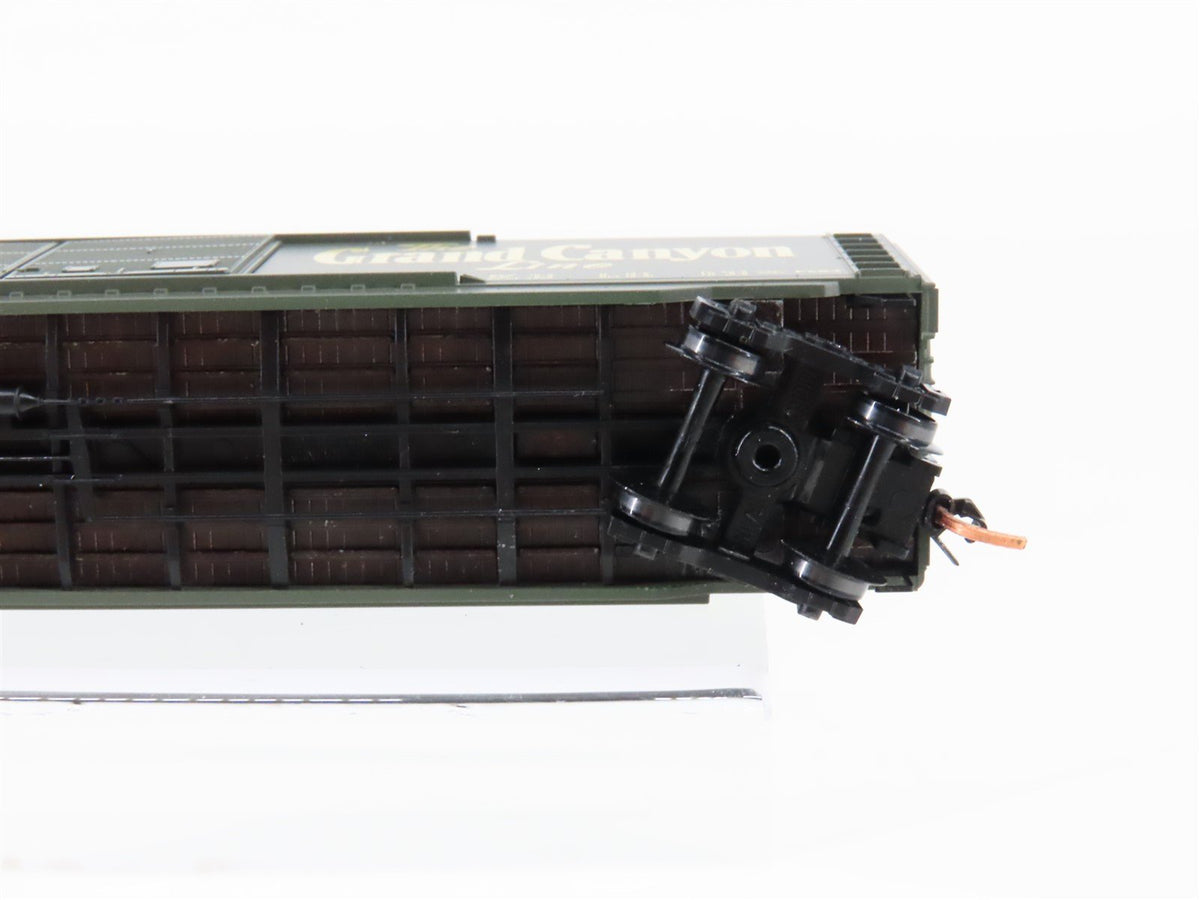 N Scale Micro-Trains MTL 34260 ATSF Santa Fe Grand Canyon 50&#39; Boxcar #10000