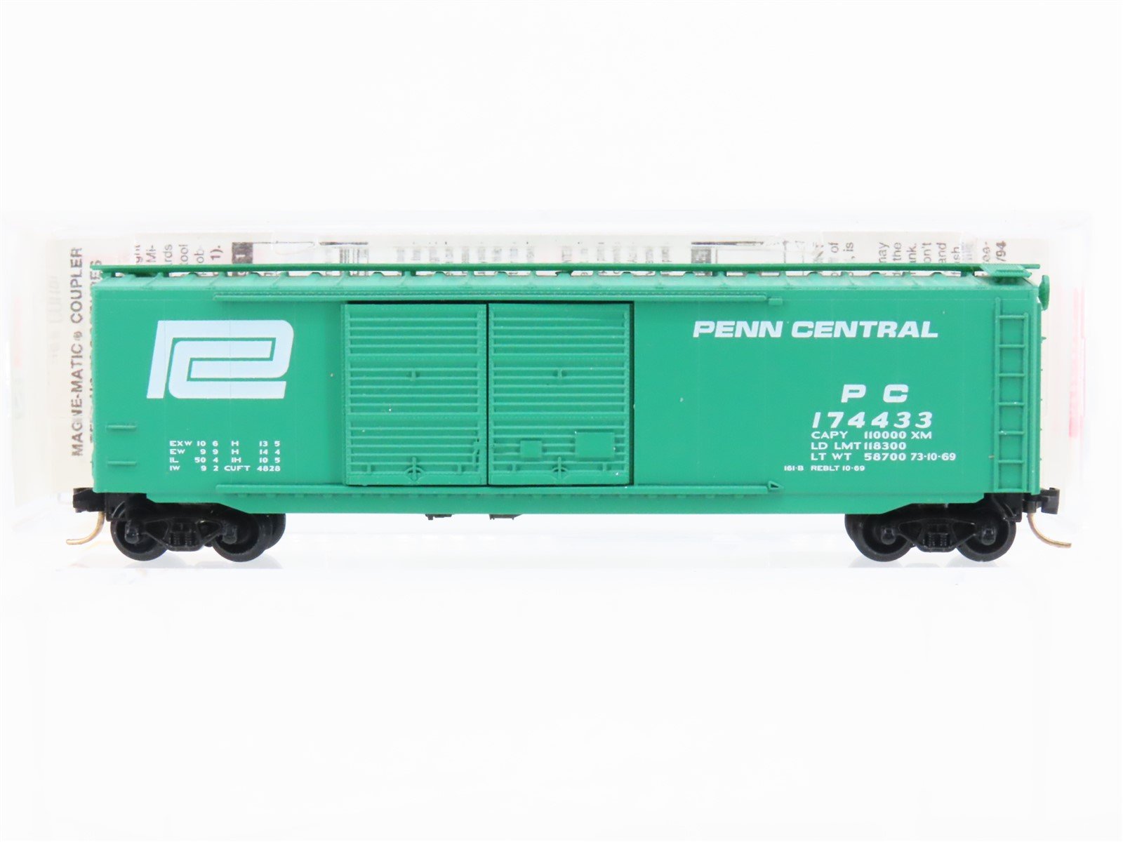 N Scale Micro-Trains MTL 34020 PC Penn Central 50' Standard Boxcar #174433