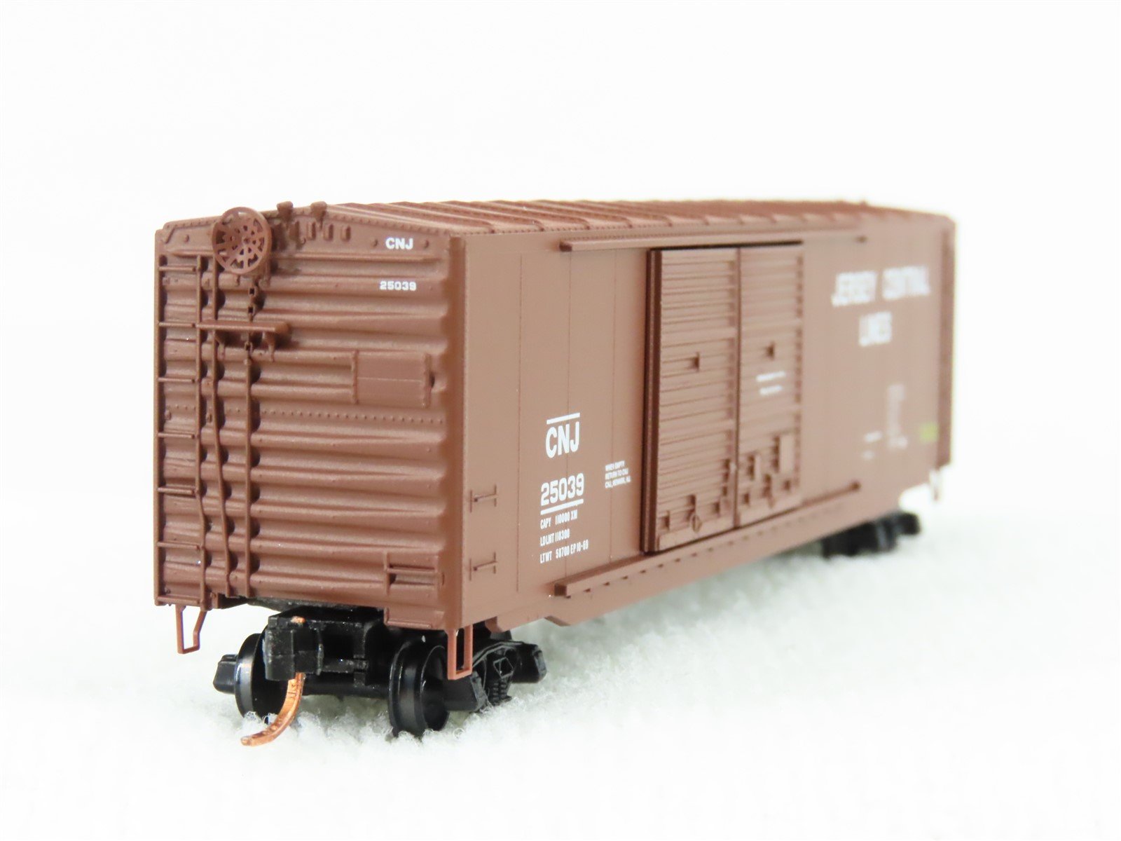 N Scale Micro-Trains MTL 37040 CNJ Jersey Central 50' Standard Boxcar #25039