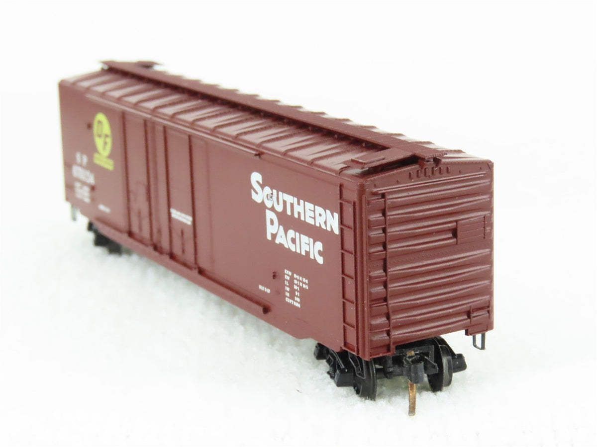 N Scale Micro-Trains/Kadee 36040 SP Southern Pacific 50&#39; Standard Boxcar #670124