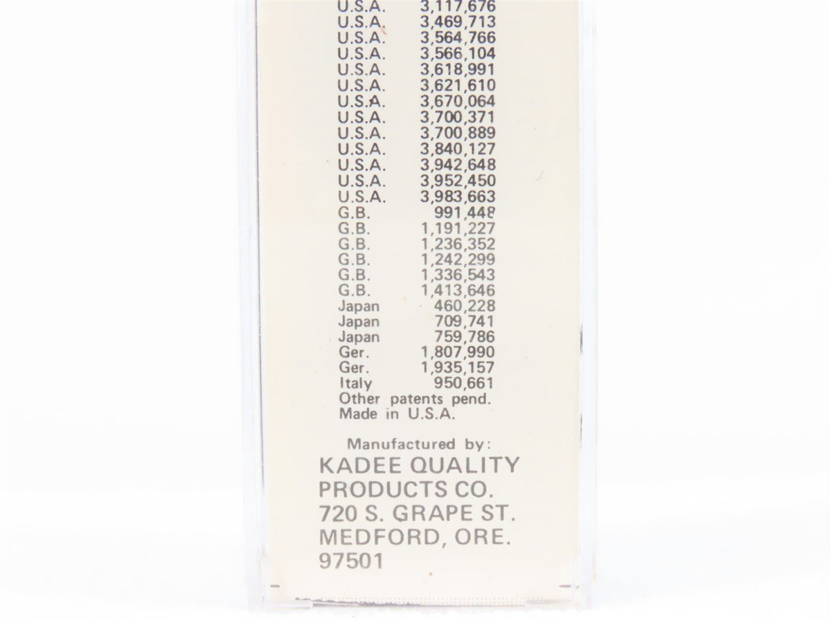 N Scale Micro-Trains/Kadee 36040 SP Southern Pacific 50&#39; Standard Boxcar #670124