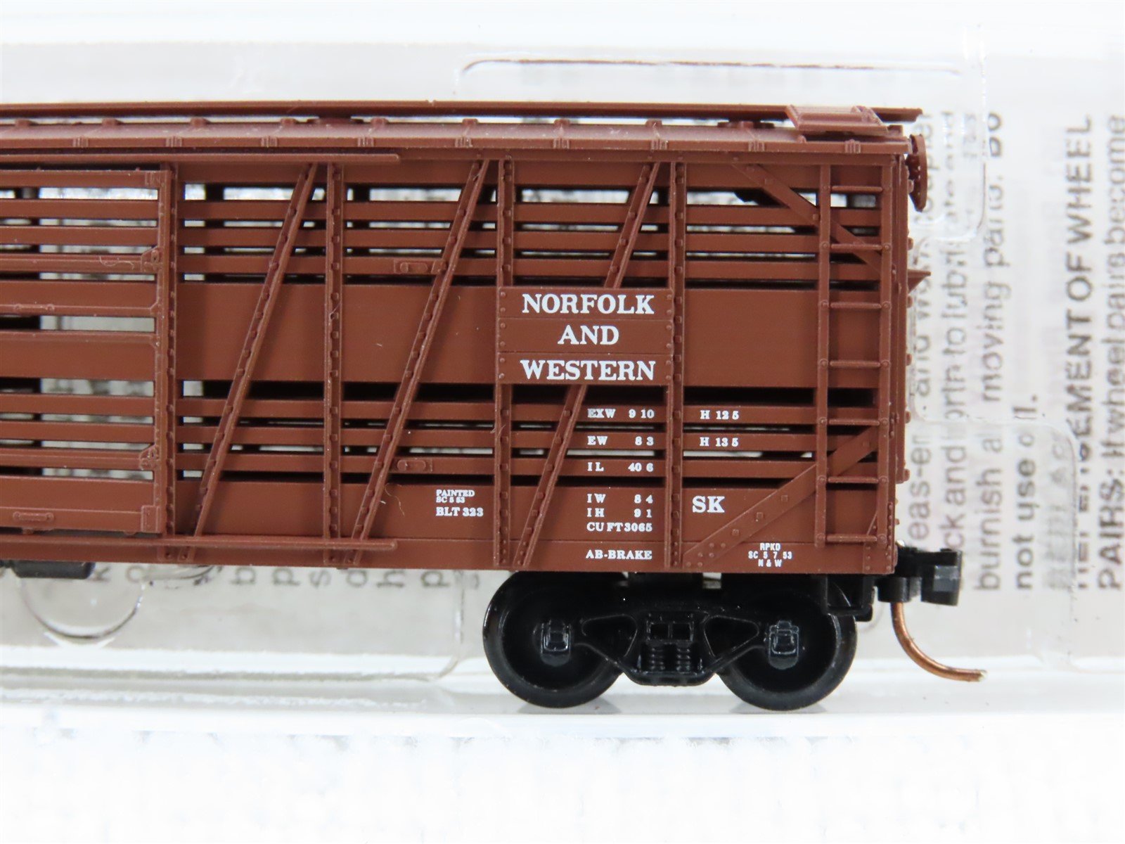N Scale Micro-Trains MTL 35150 N&W Norfolk Western 40' Despatch Stock Car #33000