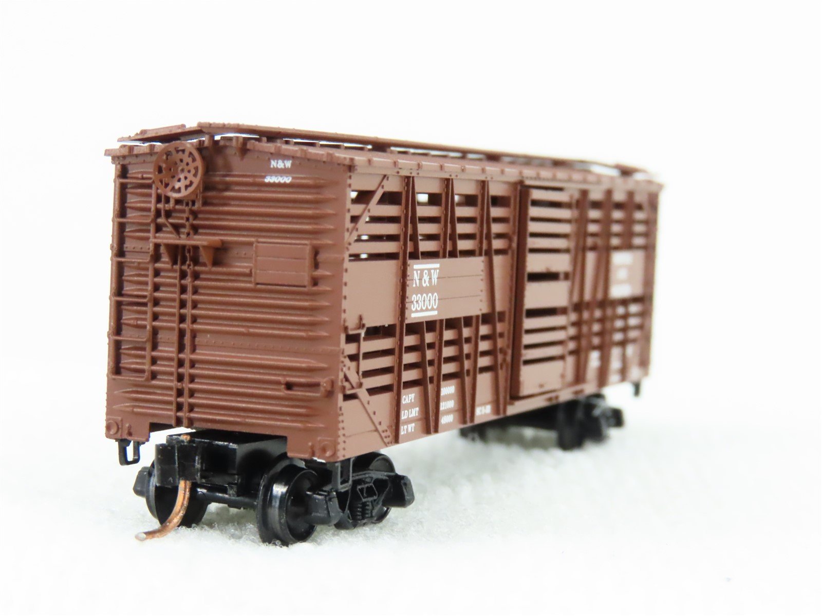 N Scale Micro-Trains MTL 35150 N&W Norfolk Western 40' Despatch Stock Car #33000