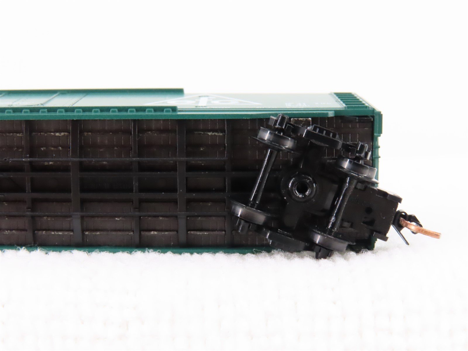 N Scale Micro-Trains MTL 38260 EFCX Evergreen Freight 50' Standard Boxcar #2875
