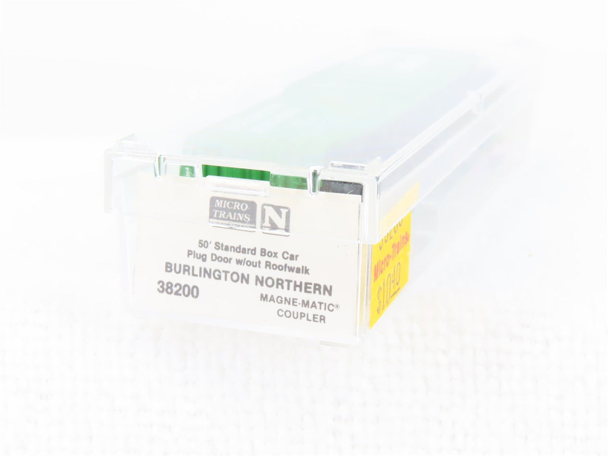 N Micro-Trains MTL 38200 BN Burlington Northern 50&#39; Standard Boxcar #730485