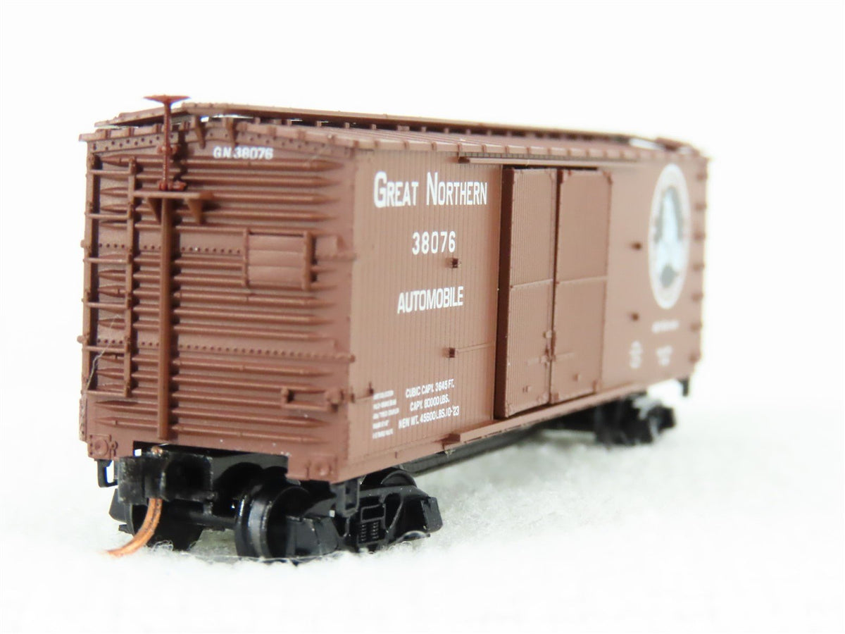 N Scale Micro-Trains MTL 41030 GN Glacier National Park 40&#39; Wood Boxcar #38076