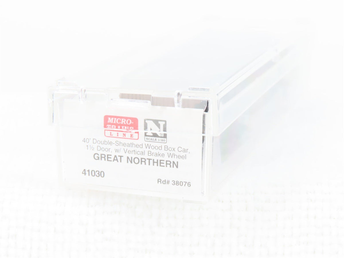 N Scale Micro-Trains MTL 41030 GN Glacier National Park 40&#39; Wood Boxcar #38076